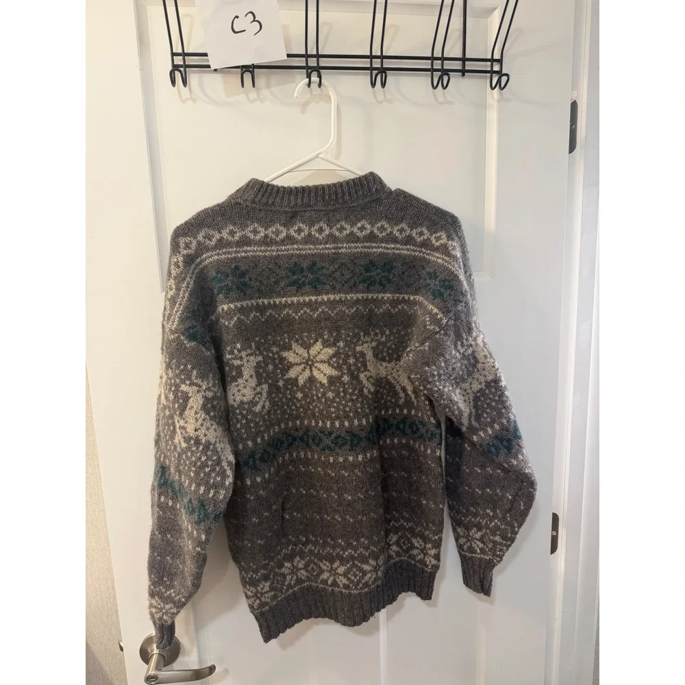 Vintage Alps Merrimac‎ Valley Mens Grey Reindeer Snowflake Fair Sweater M USA
